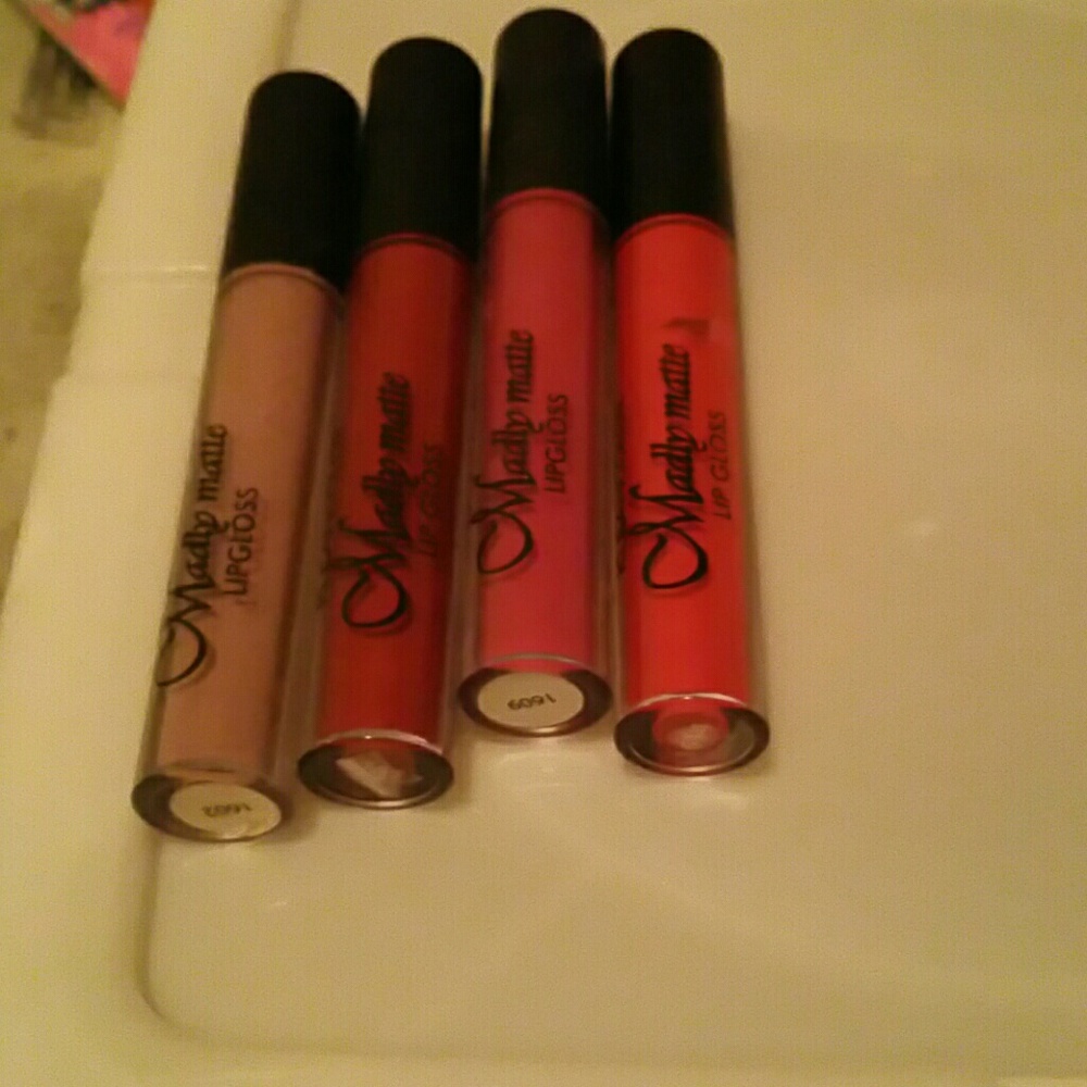 Lip gloss
